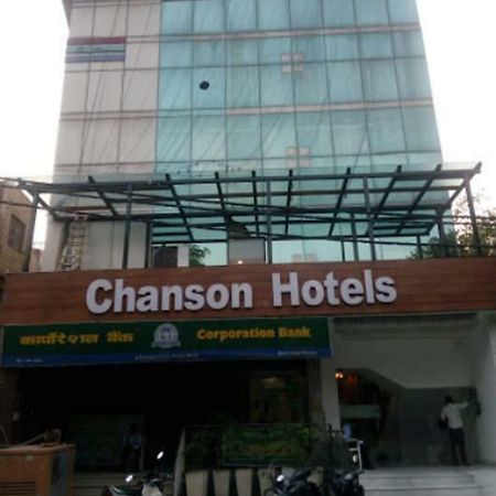 Chanson Hotel Нью-Делі Екстер'єр фото